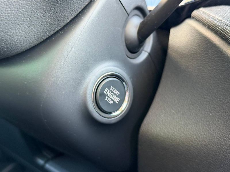 Škoda Fabia Top Selection 1,0 TSI 85 kW 6° - fotka 27 z 30