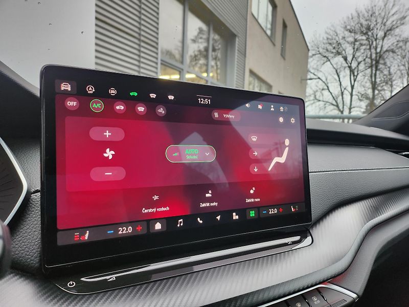 Škoda Octavia Sportline 2.0 TDI 110kw DSG - fotka 14 z 25