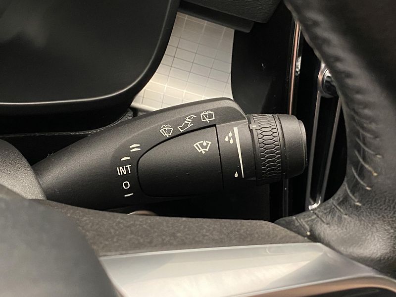 Volvo XC40 D3 MOMENTUM AUT  - fotka 22 z 45