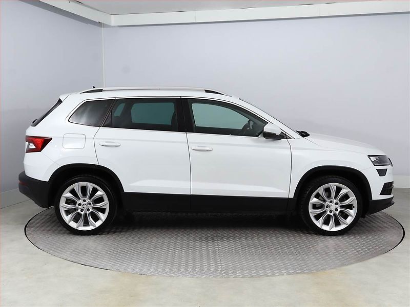 Škoda Karoq (2019) Style 1.5 TSI, Automat, Navi - fotka 6 z 24