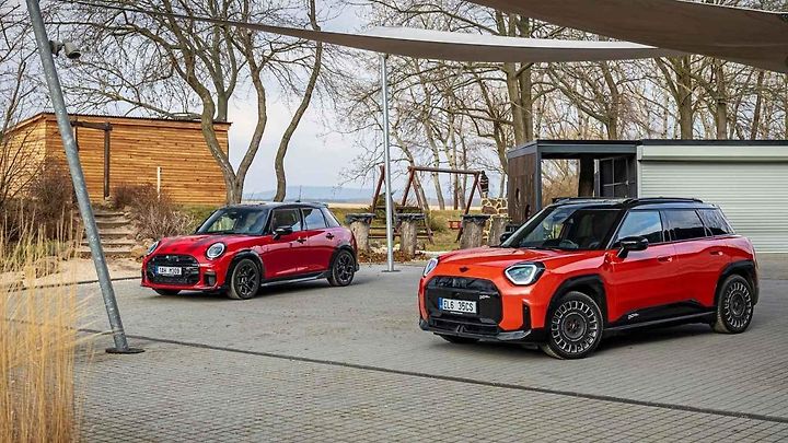 Nové Mini Aceman a Coope 5D dorazily do ČR
