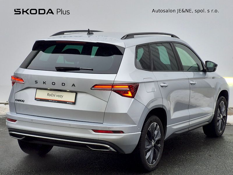 Škoda Karoq (2024) Sportline 2.0 TDI 110kW DSG - fotka 2 z 28