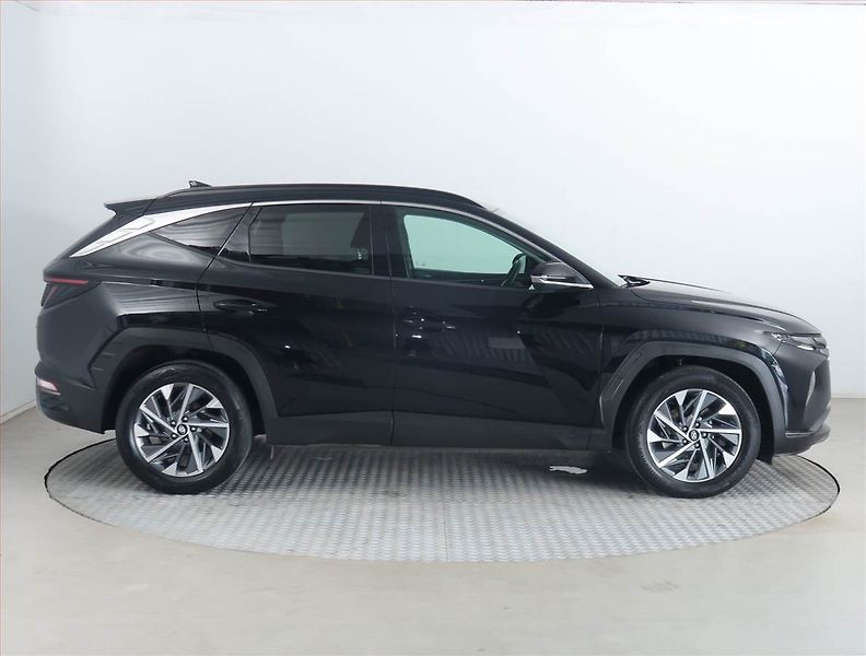 Hyundai Tucson (2020) 1.6 T-GDI - fotka 6 z 16