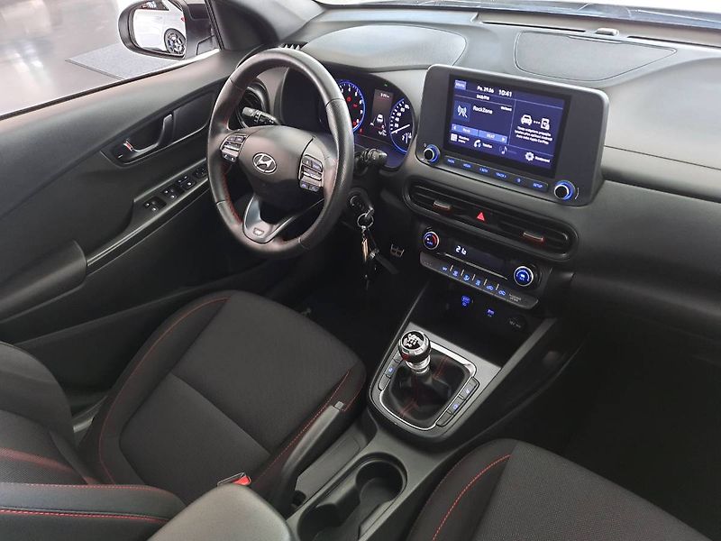 Hyundai Kona (2022) 1.0 T-GDI (88kW/120k) N-Line - fotka 12 z 22