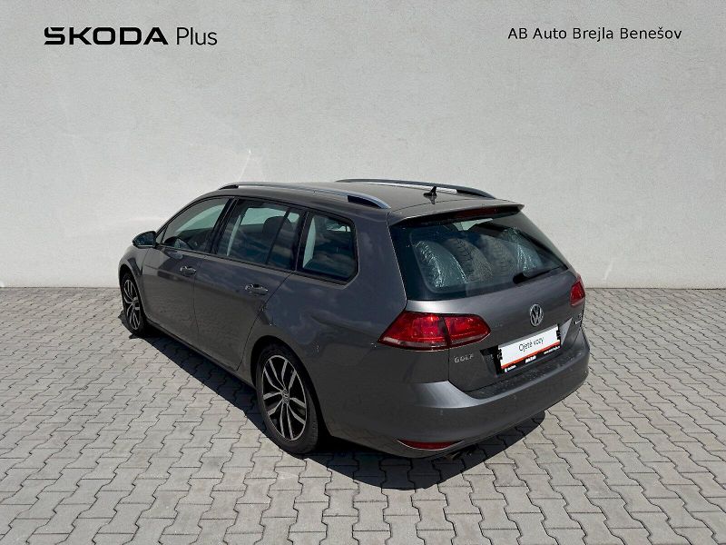 Volkswagen Golf (2017) VARIANT COMFORTLINE 1,4 TSI 7D - fotka 16 z 22