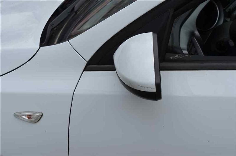 Kia Ceed (2022) SW 1,5 T-GDI - fotka 7 z 17