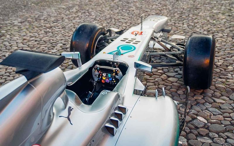 Mercedes-AMG Petronas F1 W04 Lewise Hamiltona z roku 2013