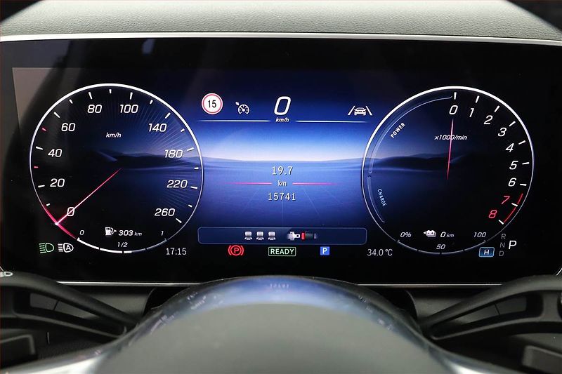 Mercedes-Benz GLC (2024) 300 e 4MATIC - fotka 9 z 22