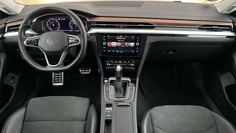 Volkswagen Arteon 2.0 TDI DSG Elegance - fotka 8 z 27