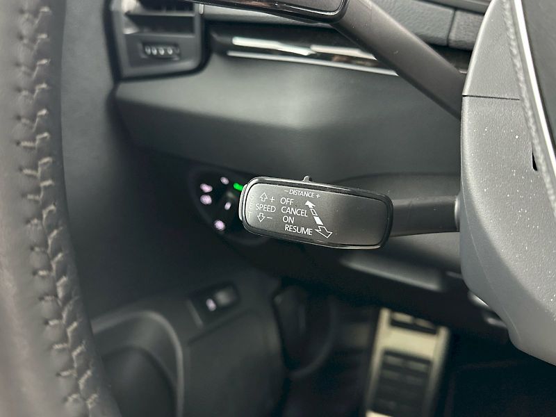Škoda Karoq (2025) DSG 2.0TDI 110kW 4x4 SportLine - fotka 24 z 33