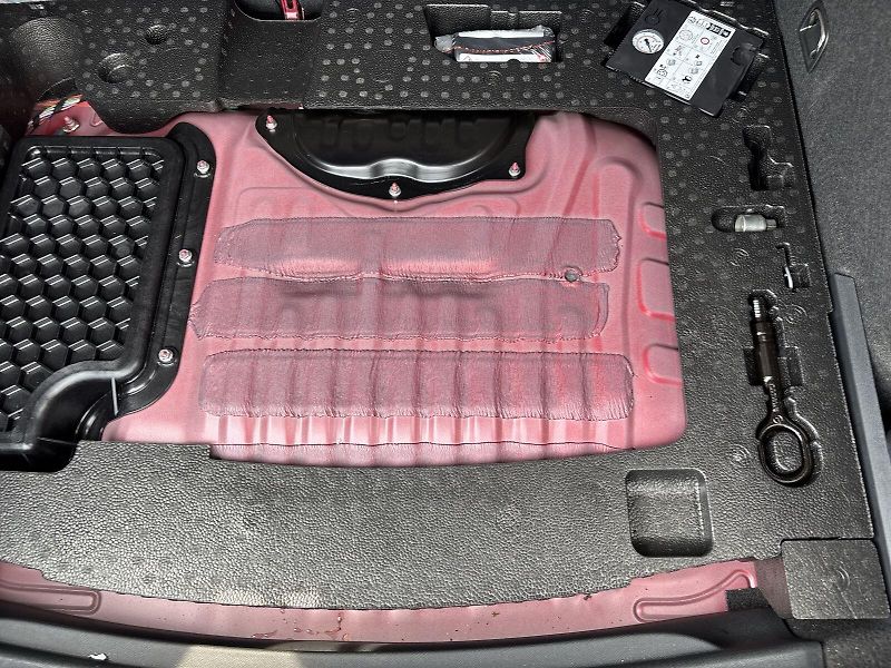 Cupra Formentor (2023) 1.4 TSI e-HYBRID DSG - fotka 28 z 30
