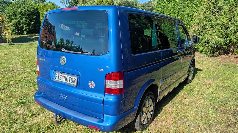 Volkswagen Multivan (2007) - fotka 5 z 39