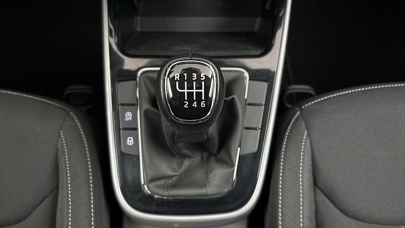 Škoda Fabia 1.0 TSI Style - fotka 22 z 23