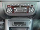 Volkswagen Tiguan (2014) 2.0 TDi 4x4, 1.maj, Navi - náhled 17