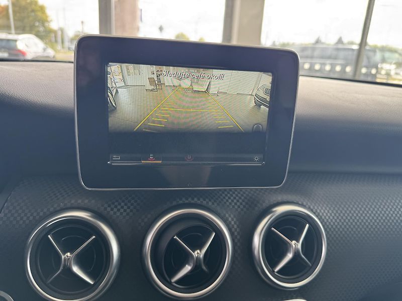 Mercedes-Benz Třídy A (2018) A180d NAVIGACE LED KAMERA - fotka 26 z 27