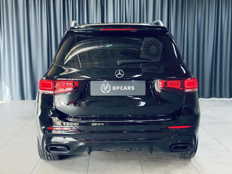 Mercedes-Benz GLB (2020) 220d 4M AMG PANO HUD TAŽNÉ - fotka 6 z 34