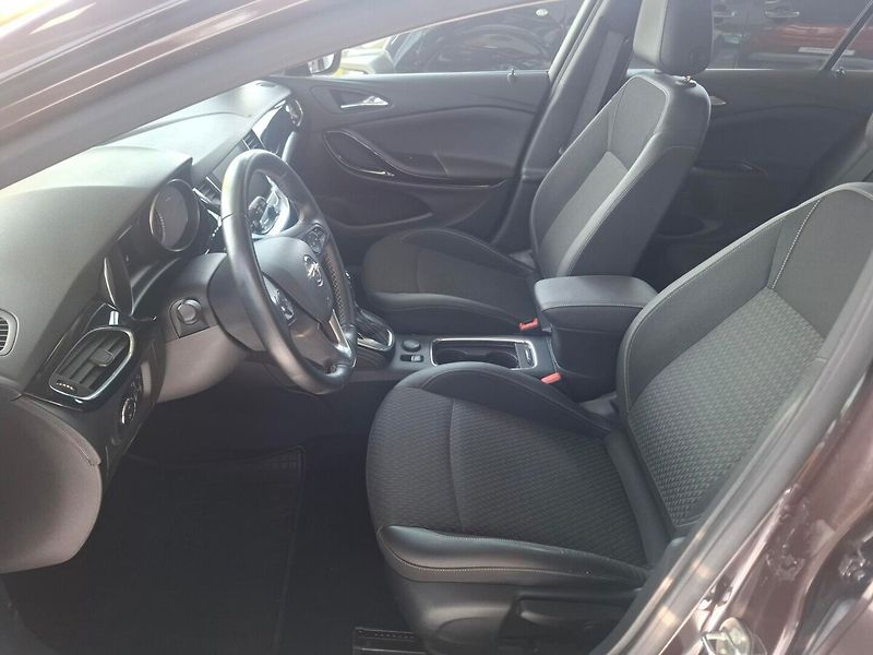 Opel Astra 1.4T 110KW AUT 2018 - fotka 6 z 11