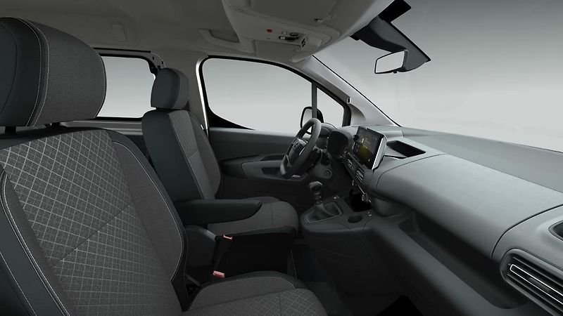 Opel Combo (2026)  Combi EditionPlus L2 1,2T MT6 - fotka 5 z 7