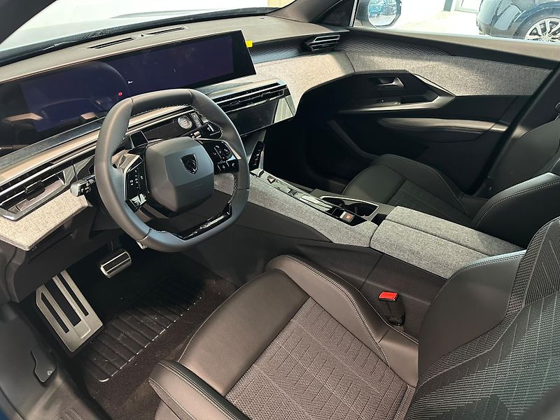 Peugeot 3008 (2026) GT Elektromotor 157 kW - fotka 9 z 19