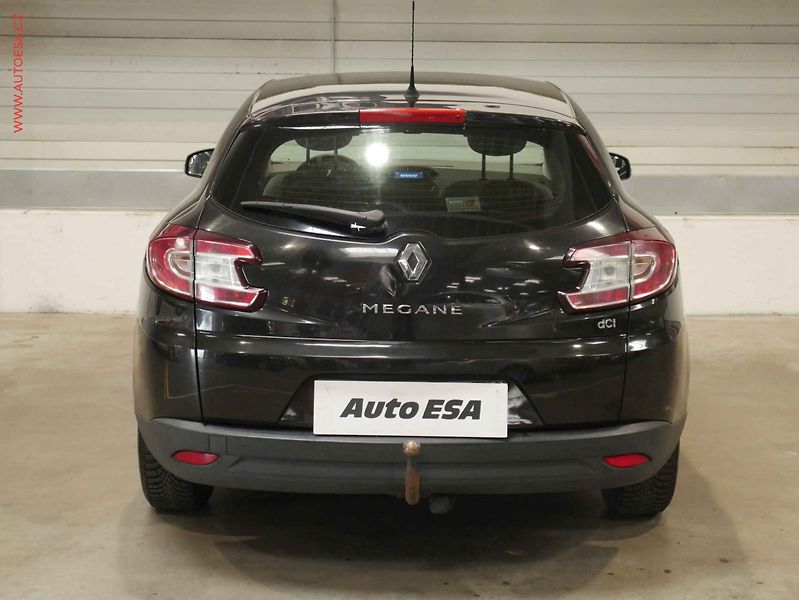Renault Mégane (2010) 1.5 dCi, autoAC, temp - fotka 5 z 19