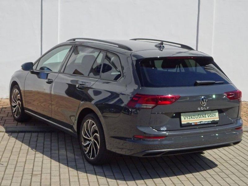 Volkswagen Golf Variant (2022) 1,5TSi/ 96kW Life - fotka 24 z 26