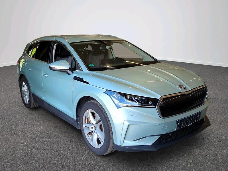 Škoda Enyaq 150kw, iV80 19ALU SOH 90% - fotka 2 z 9
