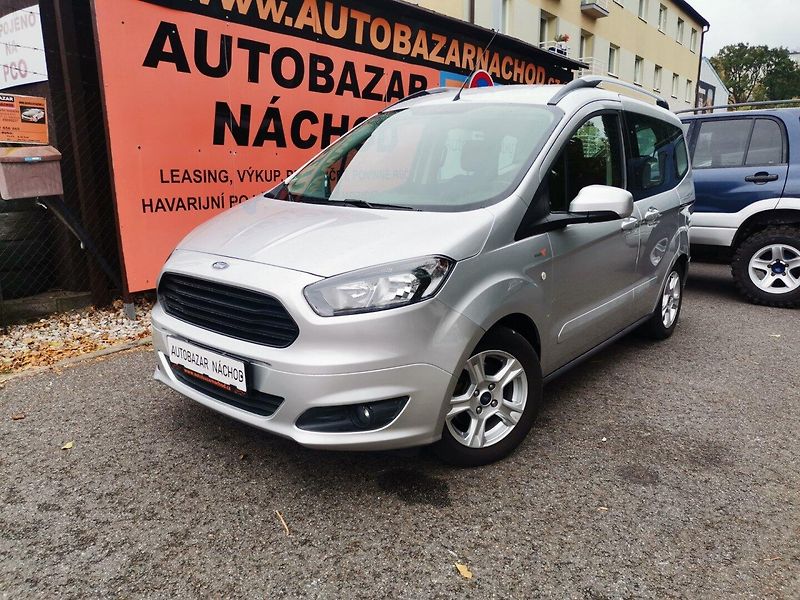 Ford Tourneo Courier 1.0i EB 74kw Winter Paket - fotka 26 z 26