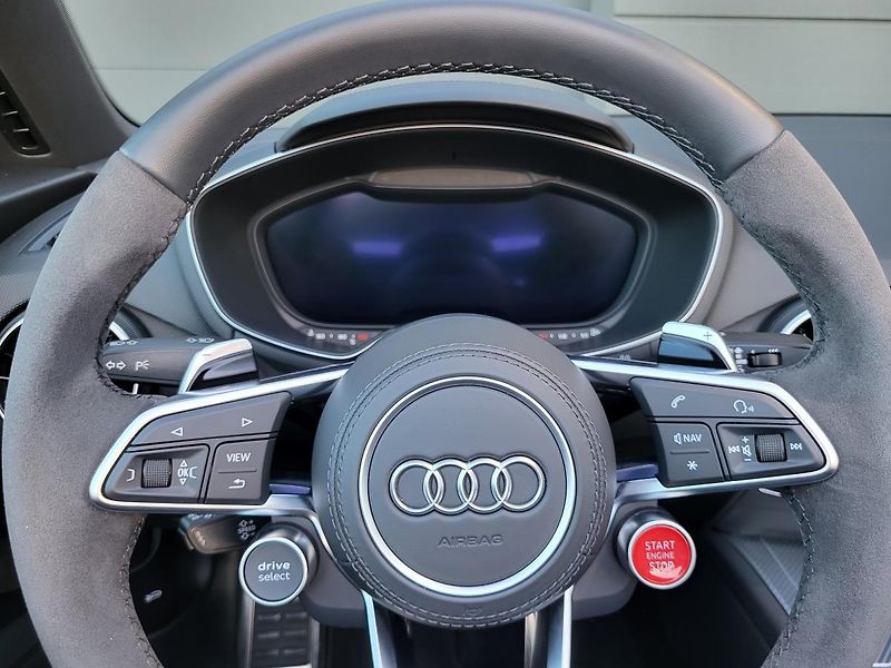 Audi TT RS (2022) ROADSTER | MATRIX - fotka 20 z 40