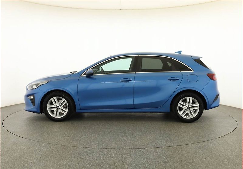 Kia Ceed (2020) Top 1.4 T-GDI, Automat - fotka 3 z 18
