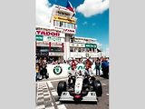 Focení s monopostem F1 v roce 1998.