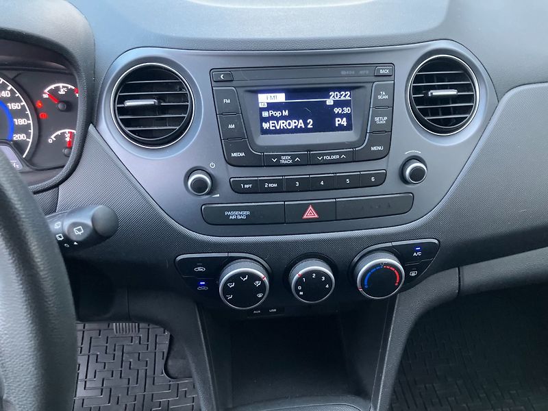 Hyundai i10 (2019) 1.0 FAMILY CLUB KLIMA 1.MAJ.ČR - fotka 19 z 22