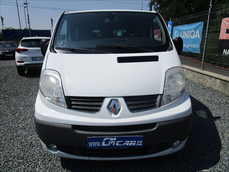 Renault Trafic 2.0dCi 115 Passenger, 9 míst - fotka 2 z 41