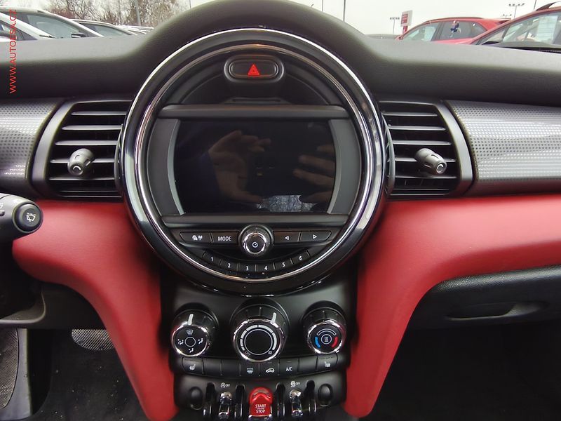 Mini Cooper (2018) 1.5i, 1.maj,ČR, AT, +kola - fotka 16 z 20