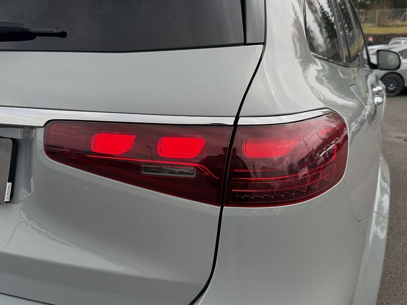 Mercedes-Benz GLS 450 D 4MATIC - fotka 13 z 41