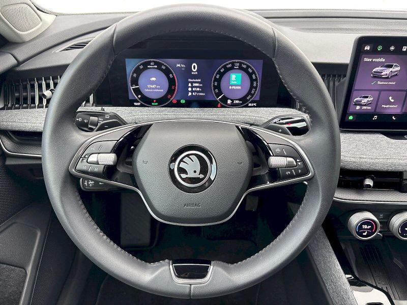 Škoda Superb (2024) 1.5 TSI 110kW DSG Selection - fotka 8 z 35