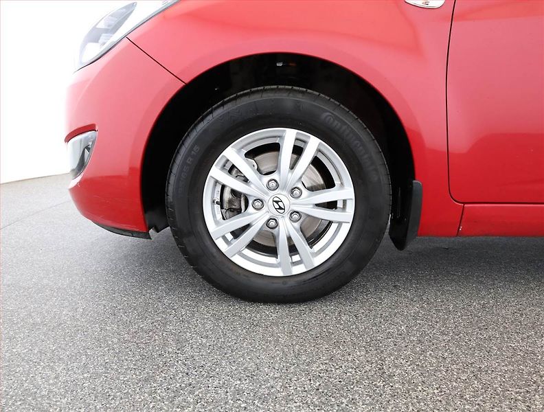 Hyundai ix20 (2015) 1.6 CVVT, Serv.kniha - fotka 14 z 14