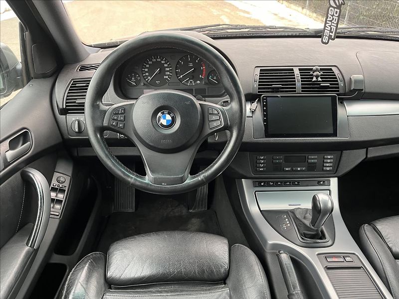 BMW X5 3,0 d 160KW 4x4 AUTOMAT SERVIS - fotka 13 z 42