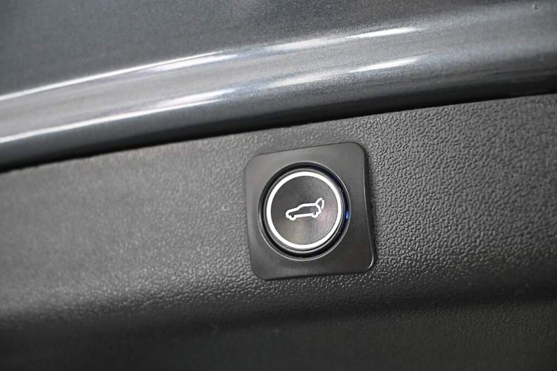 Tesla Model 3 (2020) LED 360 RWD Kamera Range Plus - fotka 25 z 33