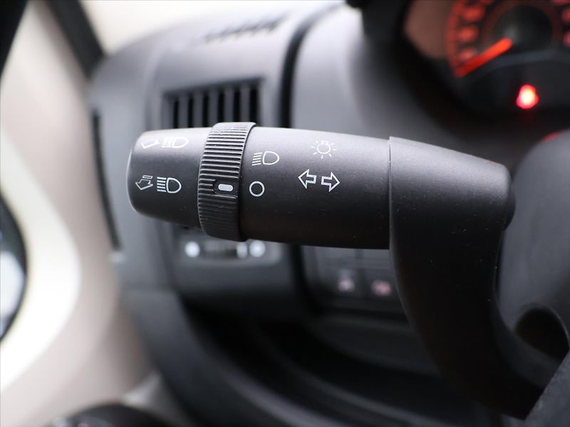 Citroën Jumper 2,2 140 BlueHDi Plus Klima - fotka 15 z 29