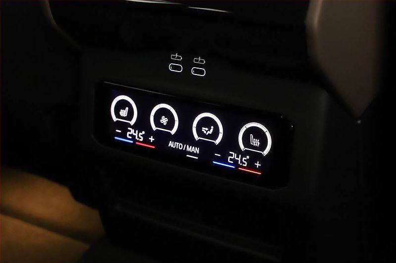 BMW Řada 5 (2025) 540d xDrive - fotka 20 z 22