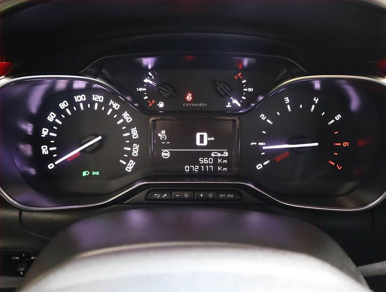 Citroën C3 (2017) 1.2 PureTech, Tempomat - fotka 11 z 19