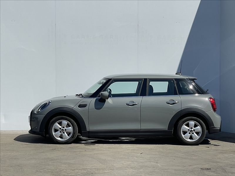 Mini Cooper 1,5 ACC+PDC - fotka 2 z 22