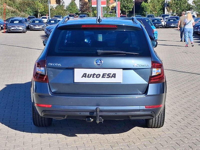 Škoda Octavia (2020) 2.0 TDI, LED, navi, AC - fotka 5 z 19