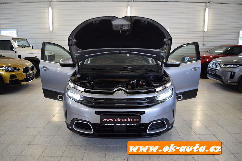 Citroën C5 Aircross HYBRID 225 ě-EAT8 165 kW-DPH - fotka 62 z 68