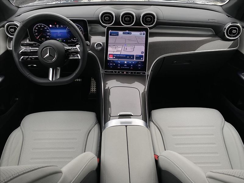 Mercedes-Benz GLC 300 de 4M kupé hybrid - fotka 12 z 29
