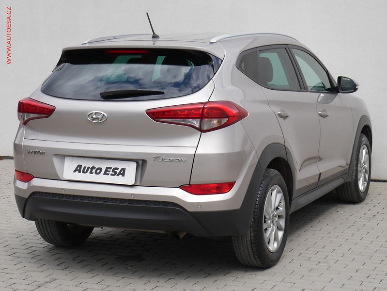 Hyundai Tucson (2016) 1.6 GDi 2WD, Comfort - fotka 4 z 17