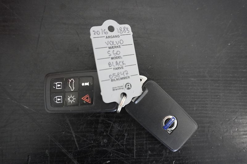 Volvo S60 D5 AUTOMAT - fotka 24 z 28