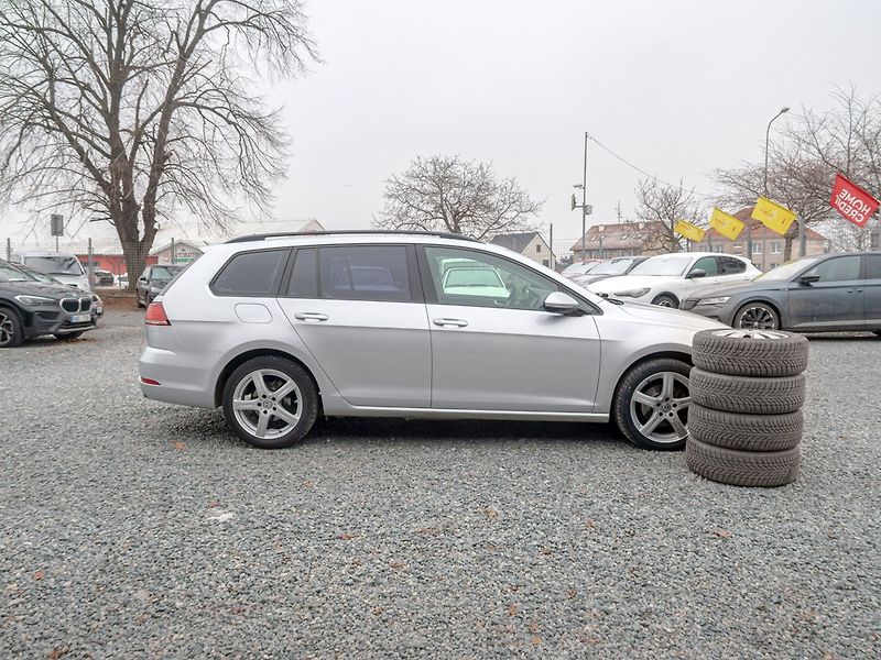 Volkswagen Golf (2019) 1.6TDI 85KW DSG – NAVI, ERGO - fotka 4 z 51