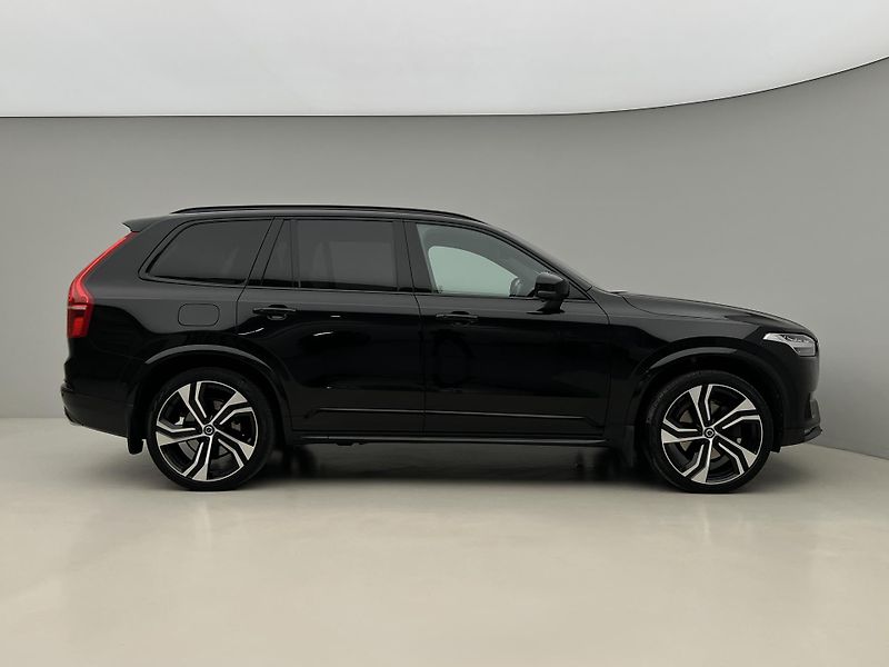 Volvo XC90 B5 AWD R-DESIGN AUT 7 MÍST - fotka 9 z 48