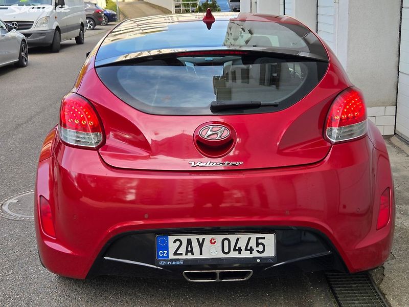 Hyundai Veloster (2012) 1.6 GDI Nové v ČR Serviska - fotka 6 z 30